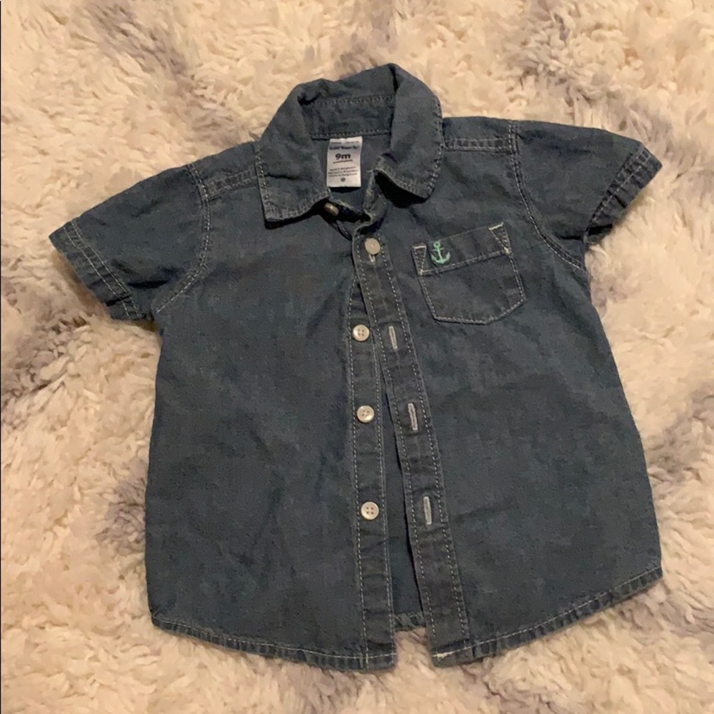 Carts short sleeve button down